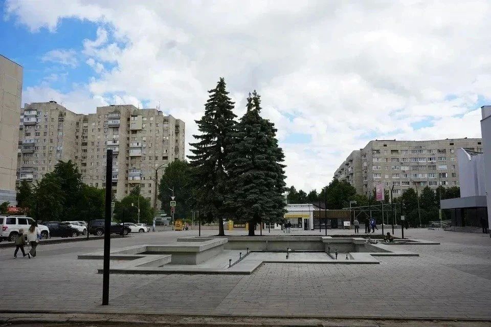 Благоустройство площади перед Дворцом культуры «Руслан» завершили в Ульяновске
