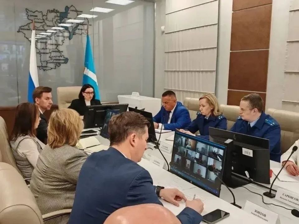 Прокуратура Павловского района проводит проверку исполнения законодательства о безопасности в образовательных учреждениях Прокуратура Павловского района проводит проверку исполнения законодательства о безопасности в образовательных учреждениях