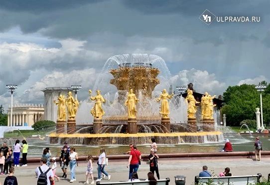 Июнь начинает сезон отпусков и запускает гирлянду летних музыкальных, гастрономических, исторических, спортивных фестивалей