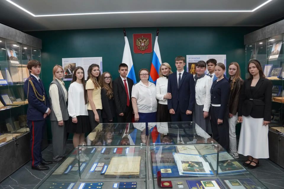 В прокуратуре области состоялась встреча с членами Детского общественного совета при Уполномоченном по правам ребёнка в Ульяновской области В прокуратуре области состоялась встреча с членами Детского общественного совета при Уполномоченном по правам ребёнка в Ульяновской области