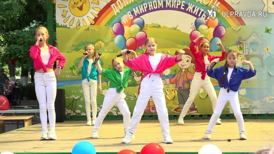 Первые дни лета стали особенными для тех, кто проводит каникулы в парке имени Александра Матросова