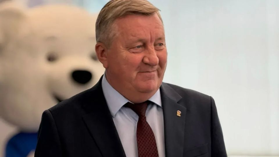 «Единая Россия» дала старт акции «Собери ребенка в школу» в Ульяновской области «Единая Россия» дала старт акции «Собери ребенка в школу» в Ульяновской области