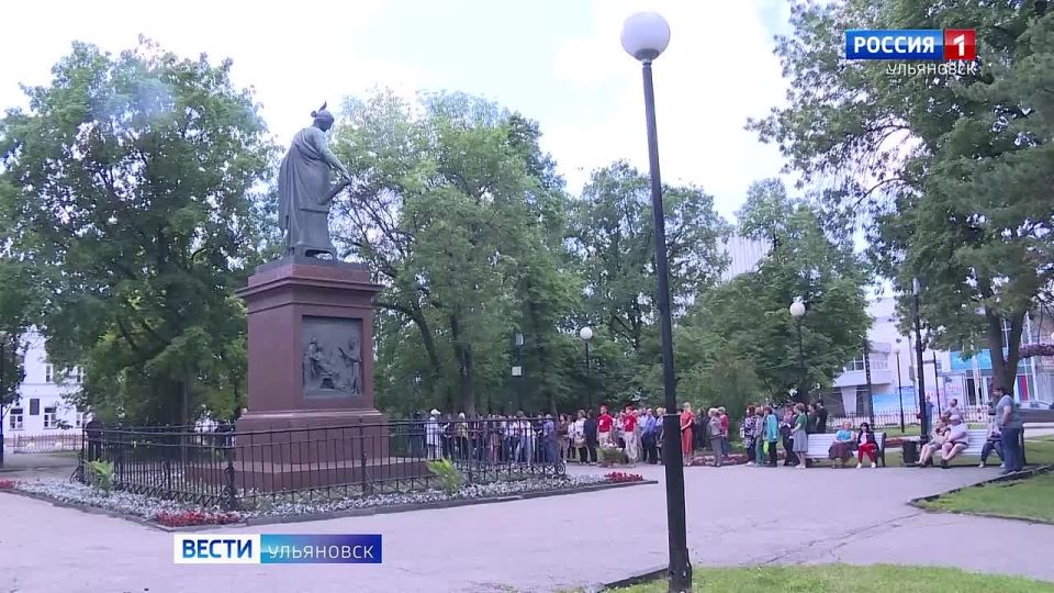 Его именем в нашем регионе названы посёлок, переулок, сквер и аэропорт