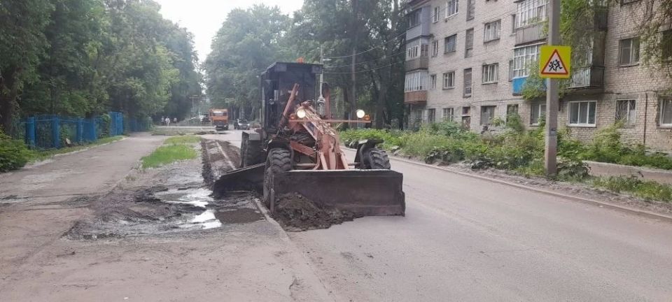 Ульяновские городские службы с помощью подрядчиков активизировали покос травы Ульяновские городские службы с помощью подрядчиков активизировали покос травы