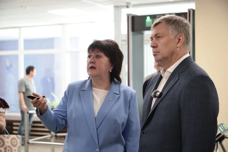 Алексей Русских: Сегодня проверил темпы капремонта наших образовательных учреждений: Алексей Русских: Сегодня проверил темпы капремонта наших образовательных учреждений: