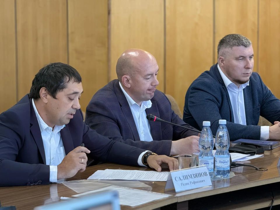 Председатель Правительства Ульяновской области наградил победителей Универсиады Председатель Правительства Ульяновской области наградил победителей Универсиады