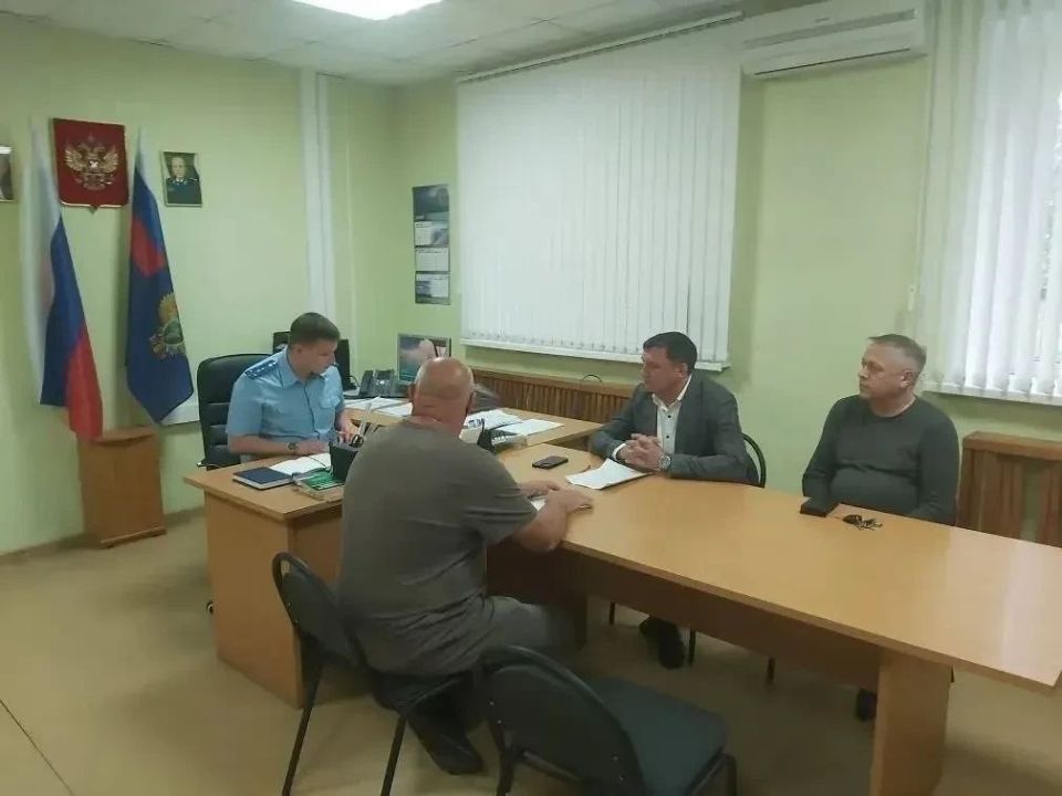 Под председательством. и.о прокурора Барышского района Веткасова А.С. состоялось совещание по вопросу выполнения работ по реконструкции очистных сооружений и сетей канализации в городе Барыше Под председательством. и.о прокурора Барышского района Веткасова А.С. состоялось совещание по вопросу выполнения работ по реконструкции очистных сооружений и сетей канализации в городе Барыше