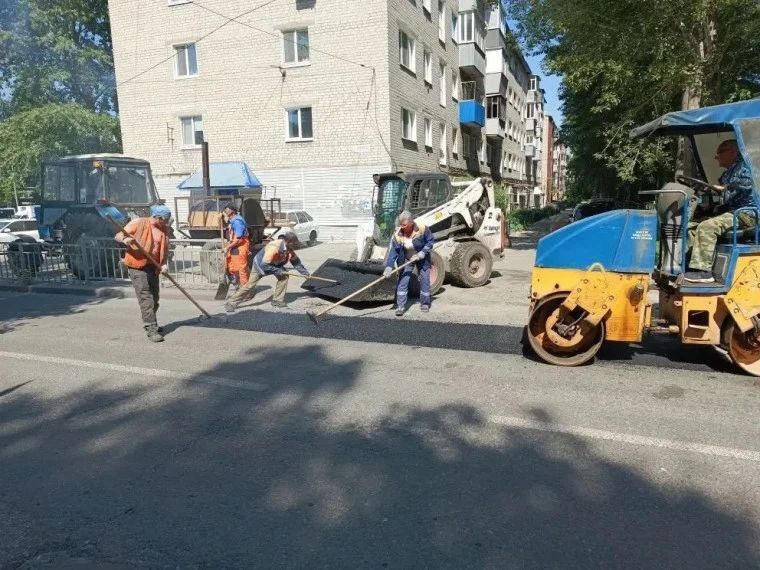 Ульяновские дорожники заасфальтировали более 1440 квадратных метров проезжей части Ульяновские дорожники заасфальтировали более 1440 квадратных метров проезжей части
