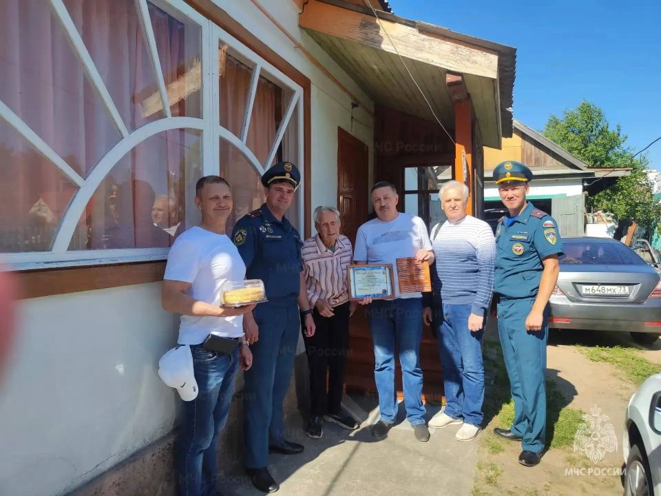 Ветерана Владимира Парамонова поздравили с 94-летием Ветерана Владимира Парамонова поздравили с 94-летием