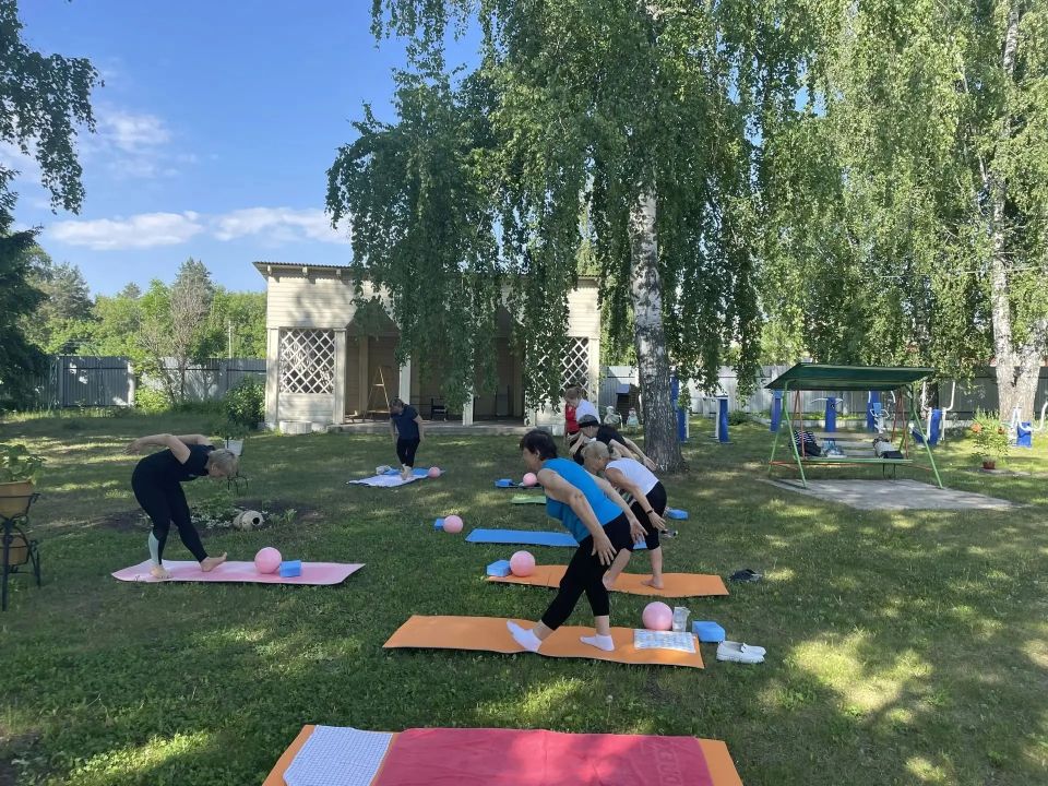 В единстве - наша сила!. В преддверии главного государственного праздника, Дня России, центрами активного долголетия города Ульяновска подготовлен большой концерт для жителей и гостей города В единстве - наша сила!. В преддверии главного государственного праздника, Дня России, центрами активного долголетия города Ульяновска подготовлен большой концерт для жителей и гостей города