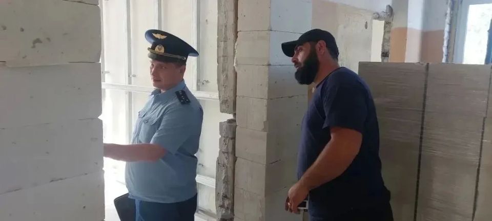 Прокуратура Барышского района Ульяновской области проводит проверку исполнения законодательства о контрактной системе в сфере закупок товаров, работ, услуг для обеспечения государственных и муниципальных нужд Прокуратура Барышского района Ульяновской области проводит проверку исполнения законодательства о контрактной системе в сфере закупок товаров, работ, услуг для обеспечения государственных и муниципальных нужд