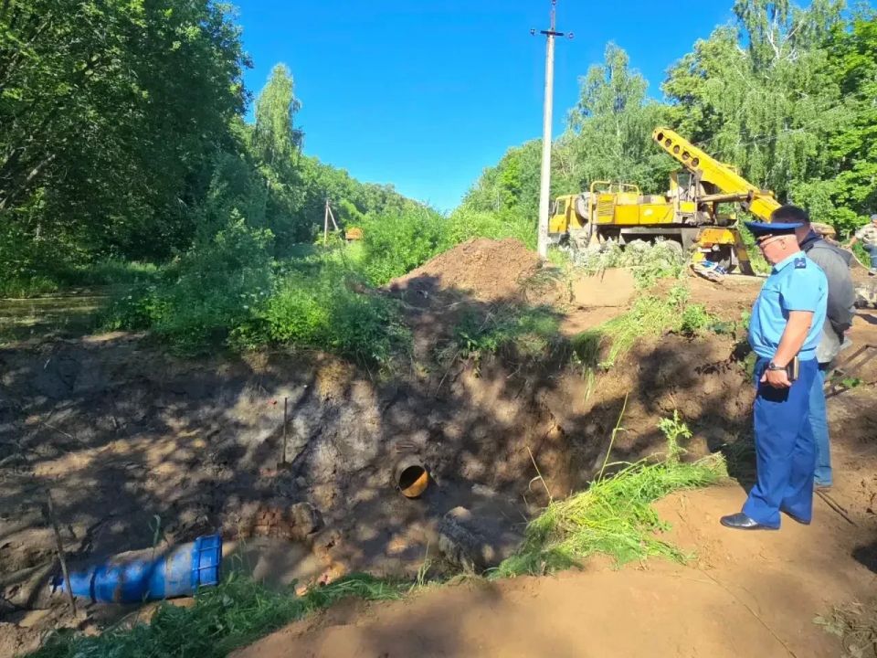 Прокуратура Заволжского района г. Ульяновска проводит проверку в связи с прекращением водоснабжения микрорайона "Новый город" Прокуратура Заволжского района г. Ульяновска проводит проверку в связи с прекращением водоснабжения микрорайона "Новый город"