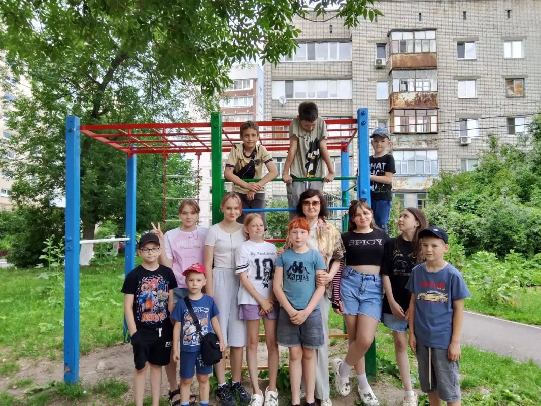 За первую смену проекта «Лето во дворах» в Ульяновске провели более 350 мероприятий За первую смену проекта «Лето во дворах» в Ульяновске провели более 350 мероприятий