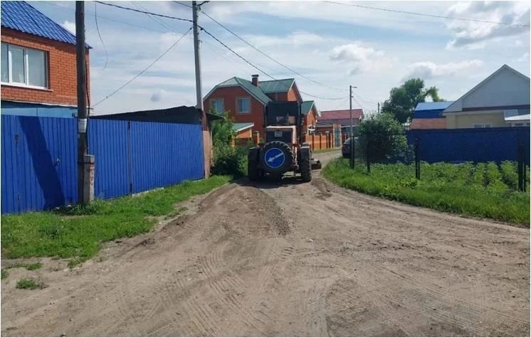 В Ульяновске продолжается ремонт дворов по губернаторской программе «Мой двор» В Ульяновске продолжается ремонт дворов по губернаторской программе «Мой двор»