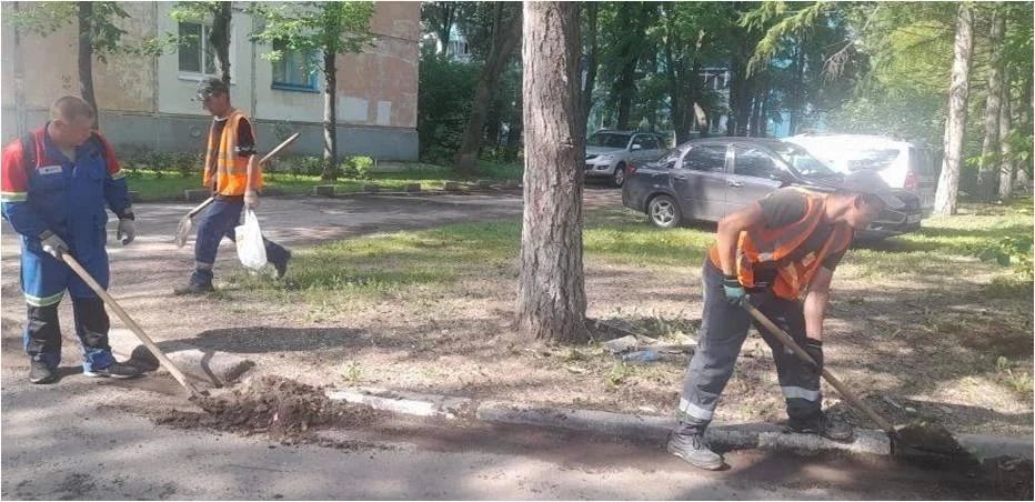 В Ульяновске продолжается ремонт дворов по губернаторской программе «Мой двор» В Ульяновске продолжается ремонт дворов по губернаторской программе «Мой двор»