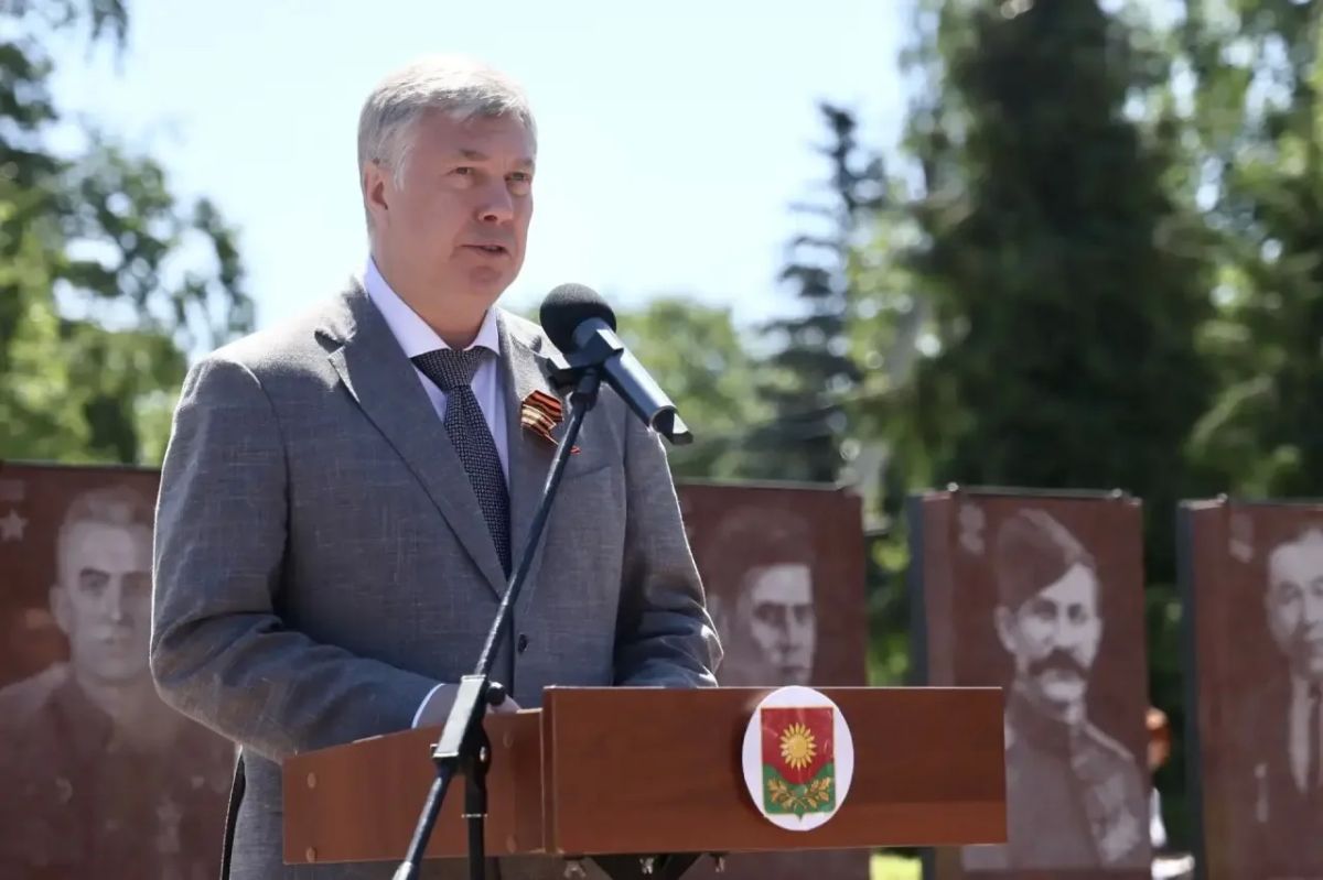 Алексей Русских: Сегодня в нашем регионе работает гендиректор «Газпром межрегионгаз» Сергей Густов Алексей Русских: Сегодня в нашем регионе работает гендиректор «Газпром межрегионгаз» Сергей Густов