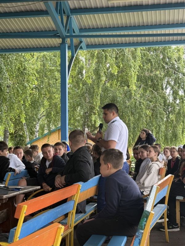В рамках реализации мероприятий по правовому просвещению и правовому информированию начальник отдела № 2 управления по надзору за уголовно-процессуальной и оперативно-разыскной деятельностью прокуратуры области Артем... В рамках реализации мероприятий по правовому просвещению и правовому информированию начальник отдела № 2 управления по надзору за уголовно-процессуальной и оперативно-разыскной деятельностью прокуратуры области Артем...