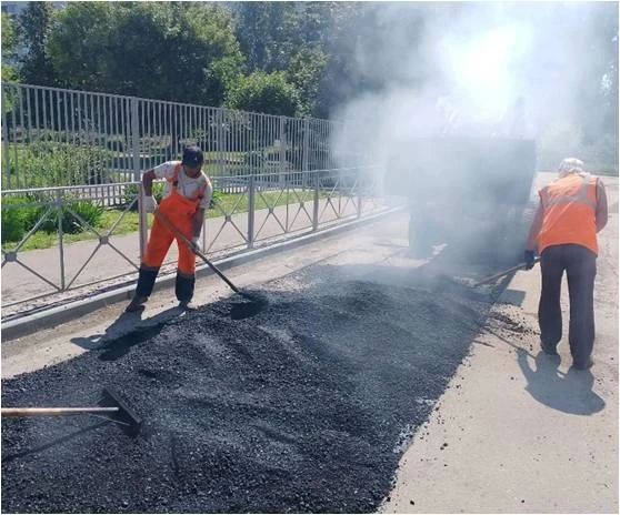 В Ульяновске на улице Западный бульвар обустроили дополнительную полосу движения В Ульяновске на улице Западный бульвар обустроили дополнительную полосу движения