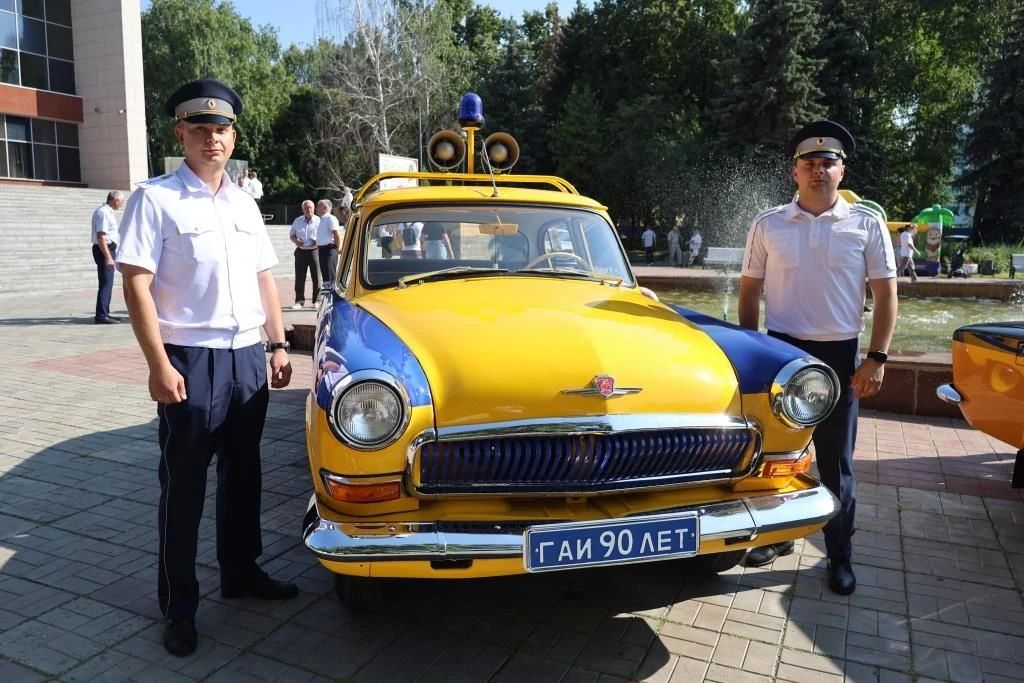 В Ульяновске прошло торжественное собрание, посвященное юбилею Госавтоинспекции В Ульяновске прошло торжественное собрание, посвященное юбилею Госавтоинспекции