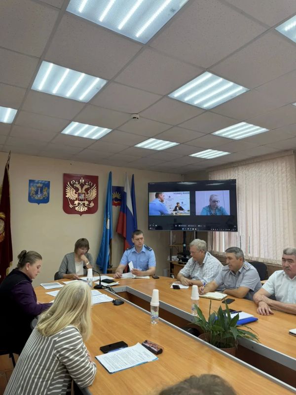 Прокурор Цильнинского района Нагорный В.А. принял участие в заседании комиссии по делам несовершеннолетних и защите их прав администрации муниципального образования «Цильнинский район» Прокурор Цильнинского района Нагорный В.А. принял участие в заседании комиссии по делам несовершеннолетних и защите их прав администрации муниципального образования «Цильнинский район»