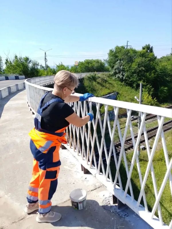 В течение суток на содержании и благоустройстве Ульяновска задействовали 115 единиц спецтехники и 150 рабочих В течение суток на содержании и благоустройстве Ульяновска задействовали 115 единиц спецтехники и 150 рабочих