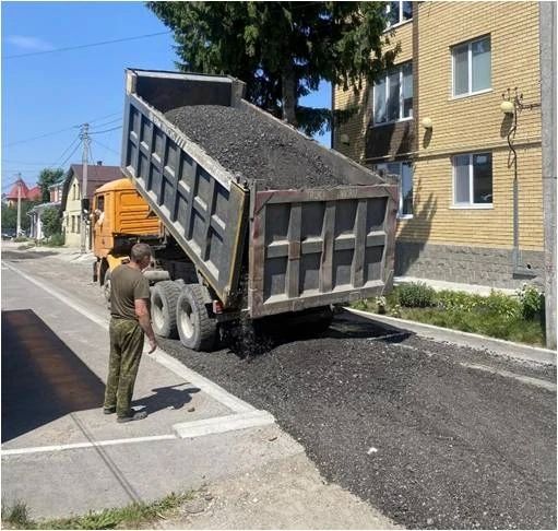 В Ульяновске провели уборку на территории старого Свияжского пляжа В Ульяновске провели уборку на территории старого Свияжского пляжа
