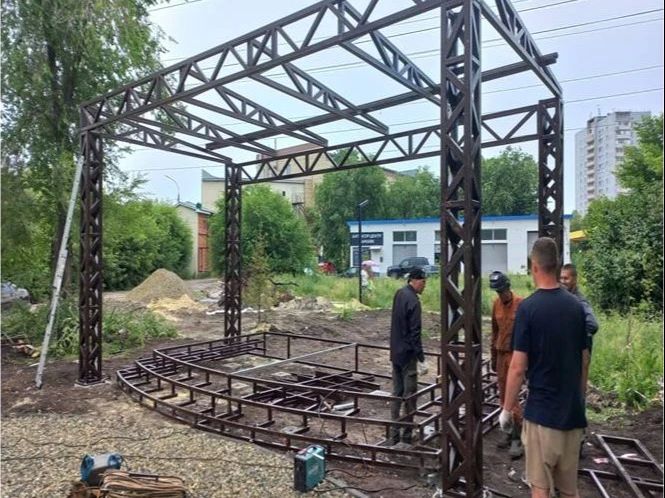В скверах «Губернаторский», «Единство» и «Мостовая Слобода» выполнили половину намеченных на этот год работ по благоустройству В скверах «Губернаторский», «Единство» и «Мостовая Слобода» выполнили половину намеченных на этот год работ по благоустройству