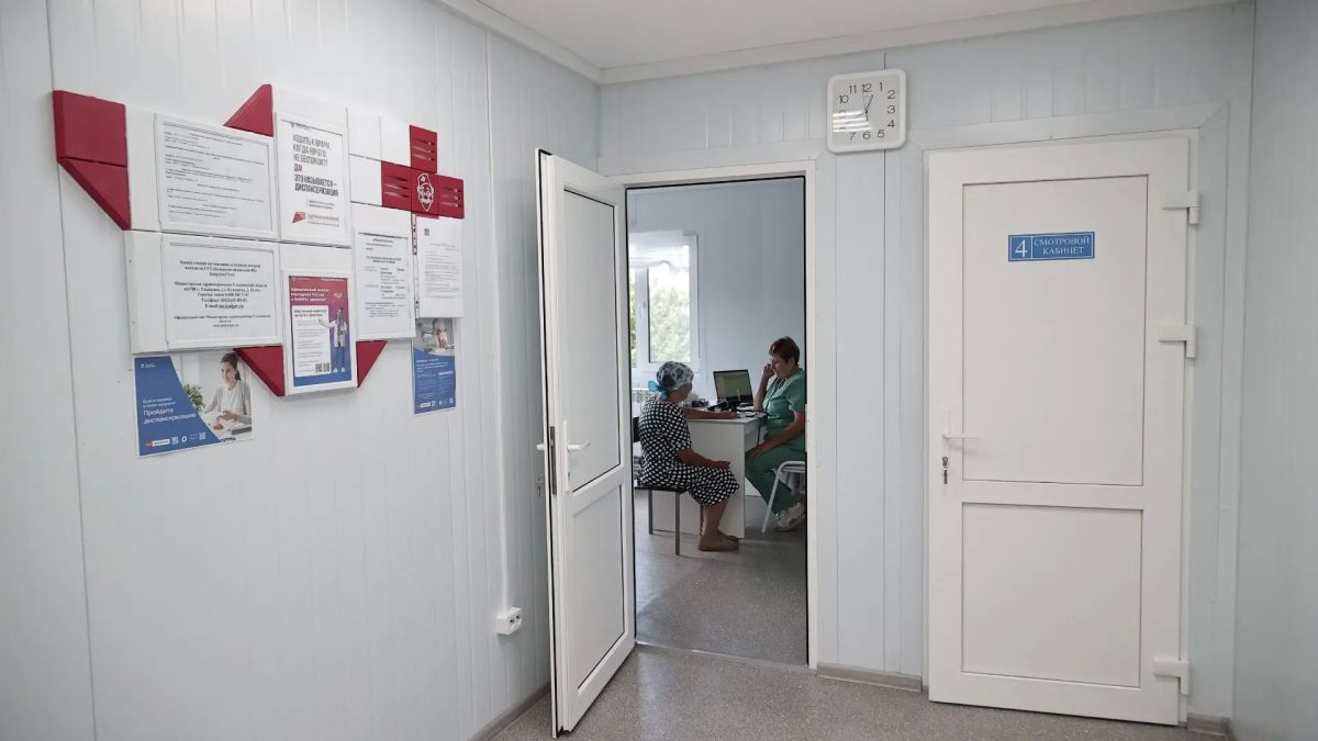 Свыше 400 человек получают медицинскую помощь в новом ФАПе села Верхние Тимерсяны Свыше 400 человек получают медицинскую помощь в новом ФАПе села Верхние Тимерсяны