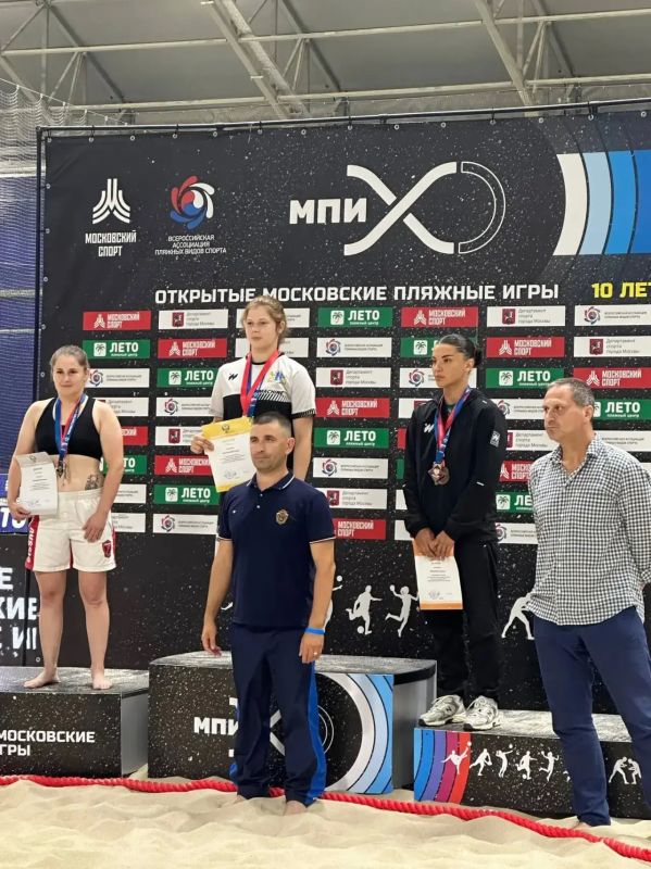 Афанасьева Римма - чемпионка России по пляжной борьбе Афанасьева Римма - чемпионка России по пляжной борьбе