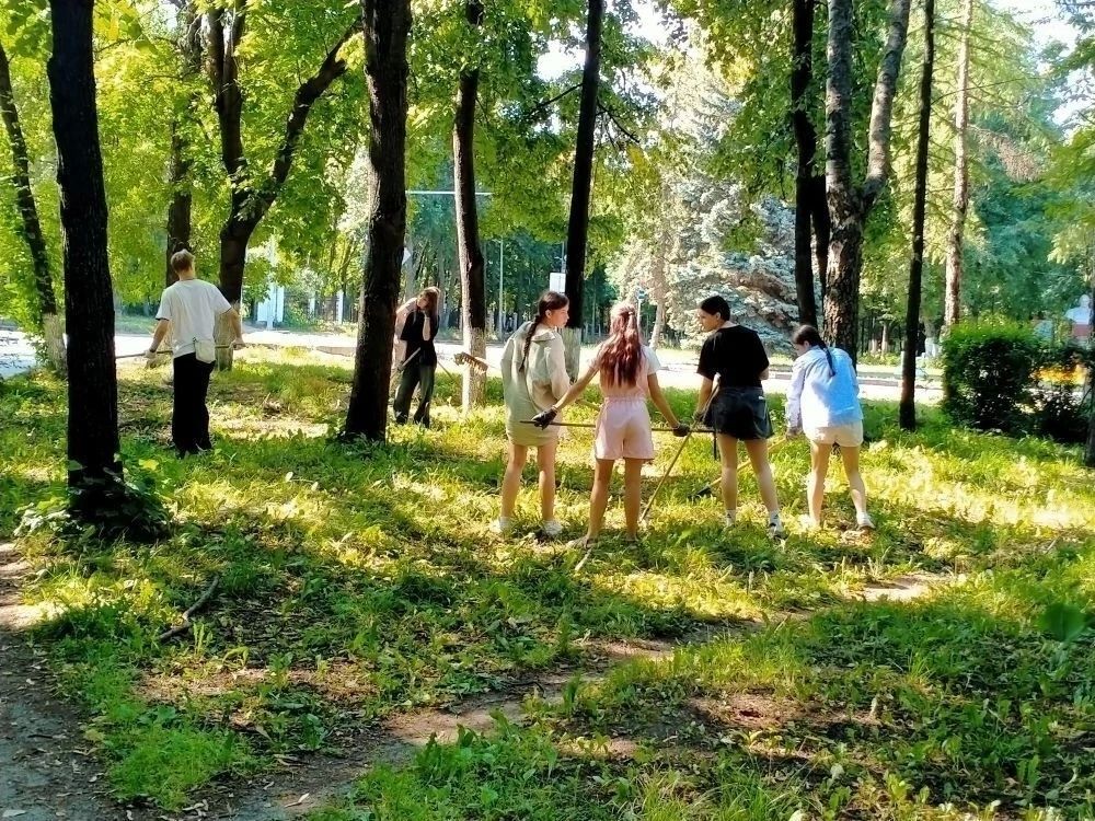 В Ульяновске продолжается работа лагерей труда и отдыха при городских центрах творчества В Ульяновске продолжается работа лагерей труда и отдыха при городских центрах творчества