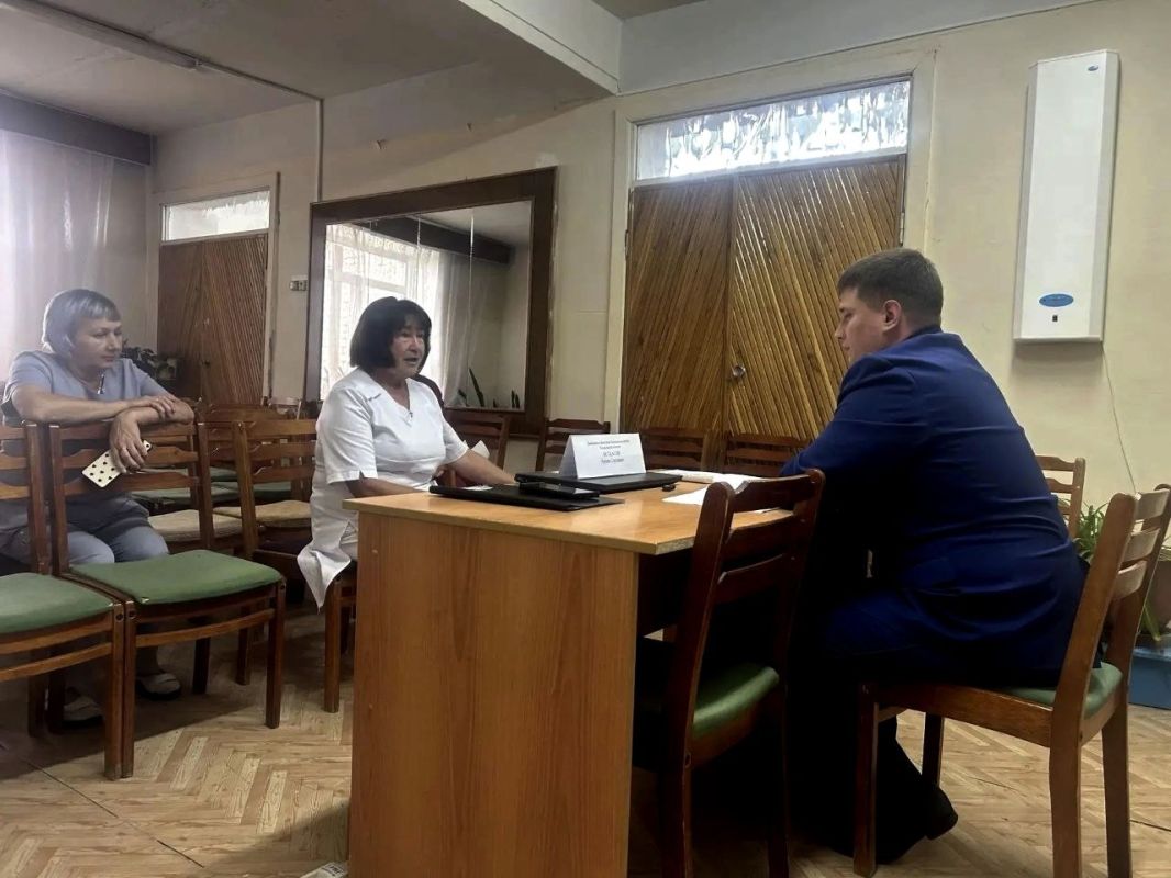 123 В рамках реализации мероприятий по правовому просвещению и правовому информированию заместитель прокурора Барышского района Веткасов А.С. встретился с работниками ГУЗ «Барышская районная больница» 123 В рамках реализации мероприятий по правовому просвещению и правовому информированию заместитель прокурора Барышского района Веткасов А.С. встретился с работниками ГУЗ «Барышская районная больница»
