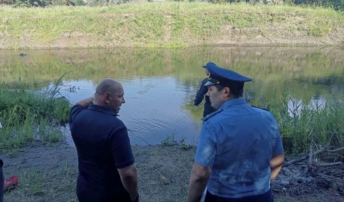 Прокуратура Ульяновского района Ульяновской области в связи с гибелью 21 июля 2026 года несовершеннолетнего в реке Свияга возле деревни Салмановка организовала проверку соблюдения ответственными лицами требований... Прокуратура Ульяновского района Ульяновской области в связи с гибелью 21 июля 2026 года несовершеннолетнего в реке Свияга возле деревни Салмановка организовала проверку соблюдения ответственными лицами требований...