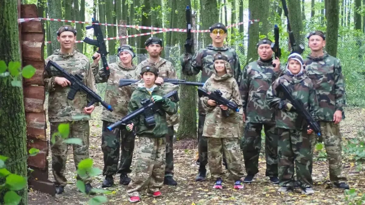 В Ульяновске прошел турнир по лазертагу среди сотрудников следственного управления и членов их семей, посвященный Дню сотрудника органов следствия Российской Федерации В Ульяновске прошел турнир по лазертагу среди сотрудников следственного управления и членов их семей, посвященный Дню сотрудника органов следствия Российской Федерации