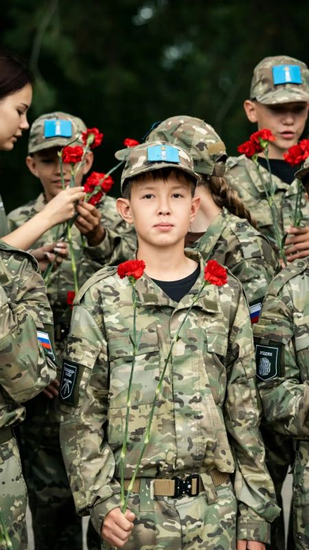 Ульяновские юнармейцы достойно представили регион на окружном этапе Всероссийской военно-патриотической игры «Зарница 2.0» Ульяновские юнармейцы достойно представили регион на окружном этапе Всероссийской военно-патриотической игры «Зарница 2.0»