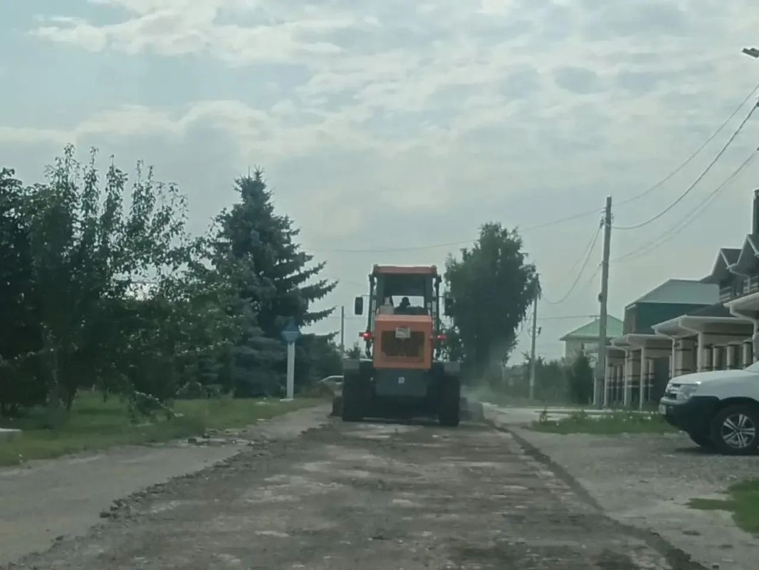 Накануне ульяновские дорожники привели в порядок 10 участков проезжей части Накануне ульяновские дорожники привели в порядок 10 участков проезжей части