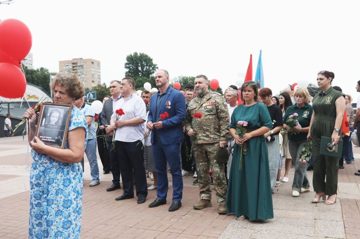 Сегодня, в День памяти детей - жертв войны в Донбассе, депутаты Законодательного Собрания Ульяновской области присоединились к общенациональной акции скорби Сегодня, в День памяти детей - жертв войны в Донбассе, депутаты Законодательного Собрания Ульяновской области присоединились к общенациональной акции скорби