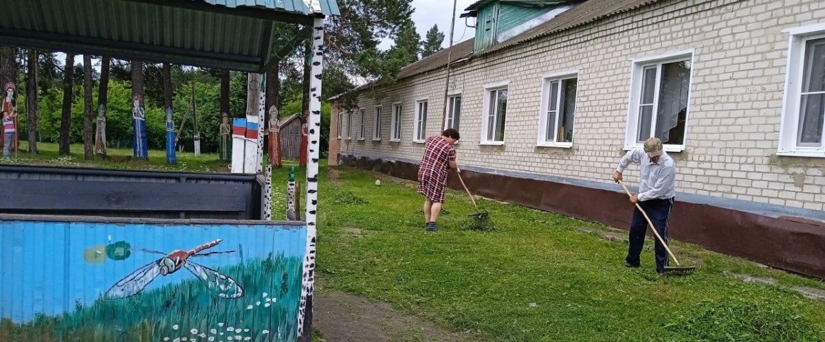 В «Добром доме «Добромир» прошли трудовые и реабилитационные мероприятия с участием особенных волонтёров «Рука помощи» В «Добром доме «Добромир» прошли трудовые и реабилитационные мероприятия с участием особенных волонтёров «Рука помощи»