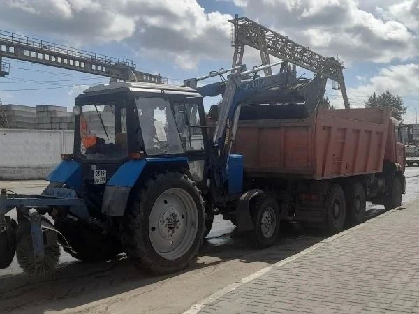 Дорожные службы Ульяновска продолжают ликвидацию последствий залпового ливня Дорожные службы Ульяновска продолжают ликвидацию последствий залпового ливня