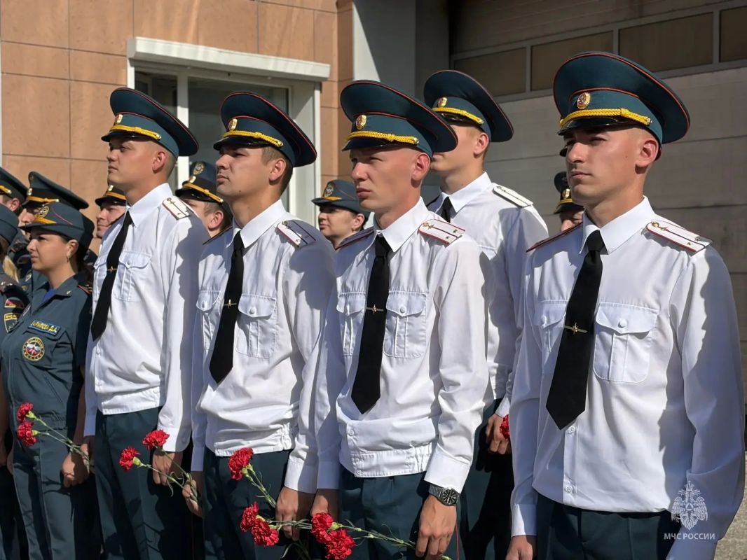 Молодое пополнение в строю! Молодое пополнение в строю!