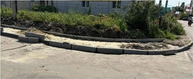 Ульяновские дорожники завершают асфальтирование подъездов к СНТ «Свияга» Ульяновские дорожники завершают асфальтирование подъездов к СНТ «Свияга»