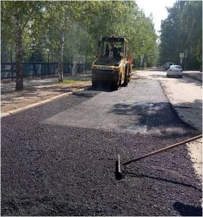 Ульяновские дорожники завершают асфальтирование подъездов к СНТ «Свияга» Ульяновские дорожники завершают асфальтирование подъездов к СНТ «Свияга»