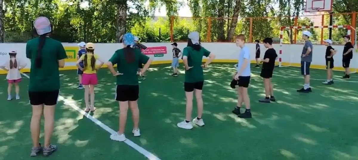 Ульяновские полицейские провели «Зарядку со стражем порядка» для воспитанников центра «Открытый дом» Ульяновские полицейские провели «Зарядку со стражем порядка» для воспитанников центра «Открытый дом»