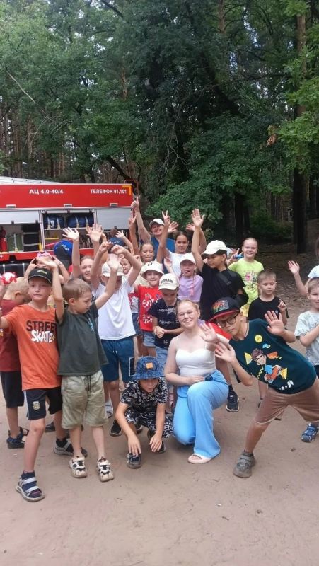 В загородных лагерях Ульяновска детям рассказывают о правилах пожарной безопасности В загородных лагерях Ульяновска детям рассказывают о правилах пожарной безопасности