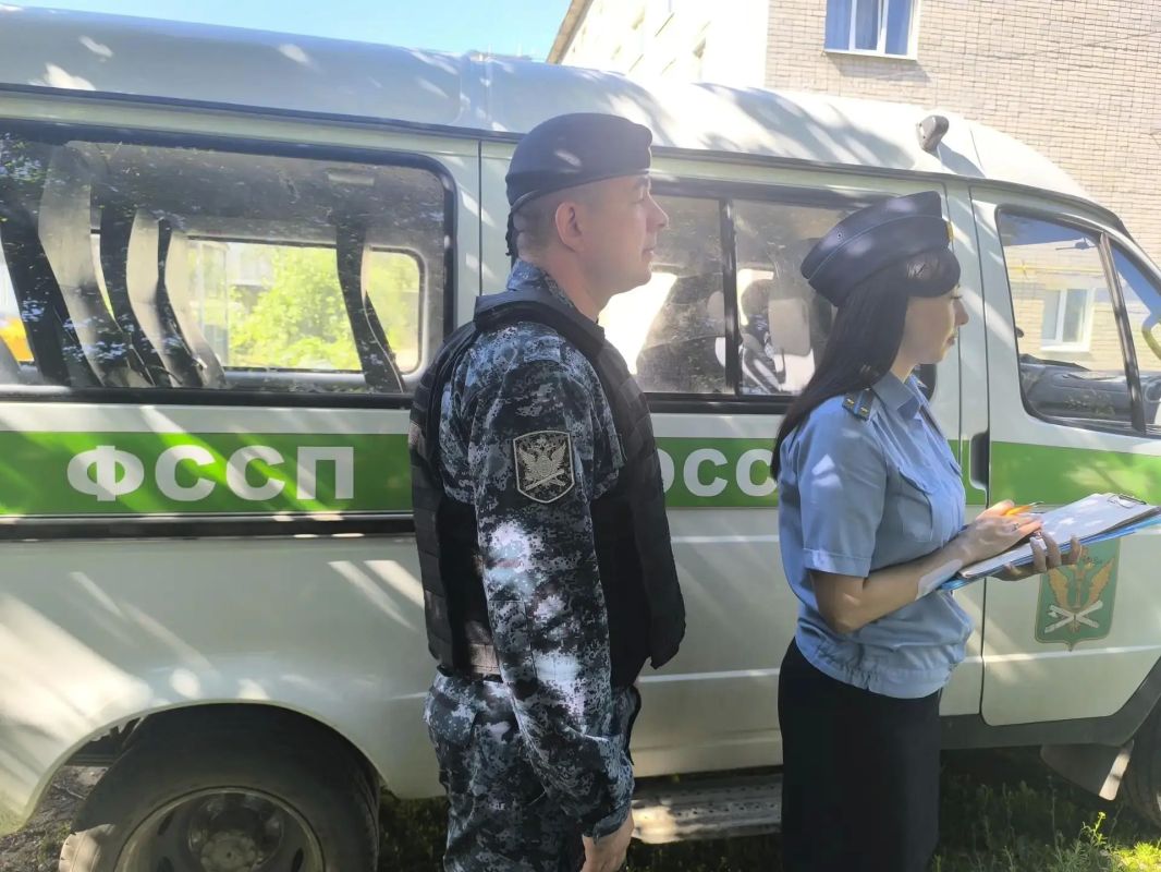 Жительница Заволжья накопила долгов на полмиллиона и потеряла машину