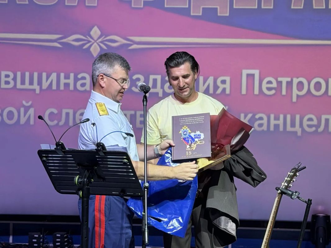 В следственном управлении СК России по Ульяновской области состоялись торжественные мероприятия, приуроченные к празднованию Дня сотрудника органов следствия Российской Федерации В следственном управлении СК России по Ульяновской области состоялись торжественные мероприятия, приуроченные к празднованию Дня сотрудника органов следствия Российской Федерации