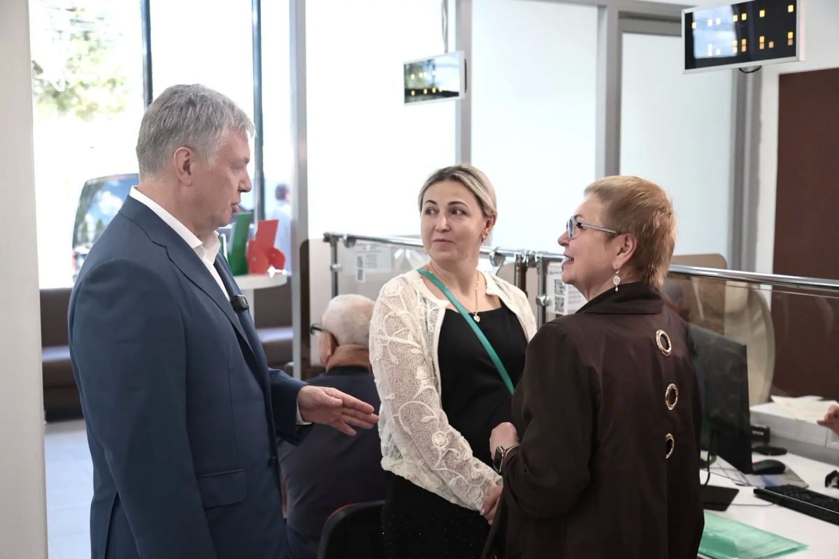 Алексей Русских: Ознакомился с работой нового МФЦ в Железнодорожном районе Ульяновска