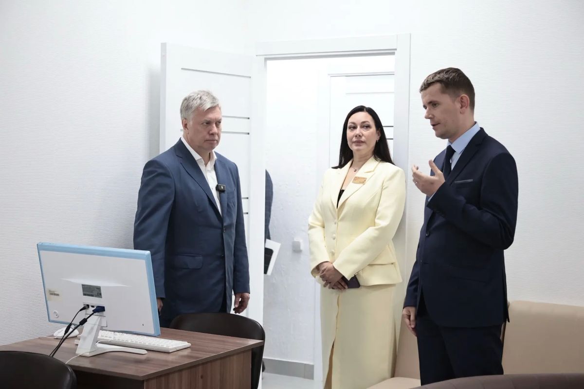 Алексей Русских: Ознакомился с работой нового МФЦ в Железнодорожном районе Ульяновска Алексей Русских: Ознакомился с работой нового МФЦ в Железнодорожном районе Ульяновска