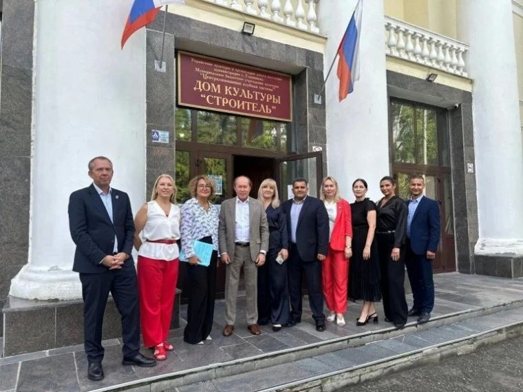 «Народный бюджет» помогает навести красоту в ДК «Строитель» и «Киндяковка» «Народный бюджет» помогает навести красоту в ДК «Строитель» и «Киндяковка»