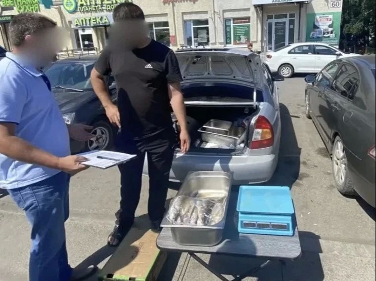 В Засвияжье на нелегальных торговцев наложили штрафы на полтора миллиона