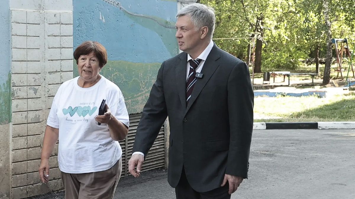 Алексей Русских: Главам муниципалитетов поручил усилить контроль за реализацией программы «Мой двор» Алексей Русских: Главам муниципалитетов поручил усилить контроль за реализацией программы «Мой двор»